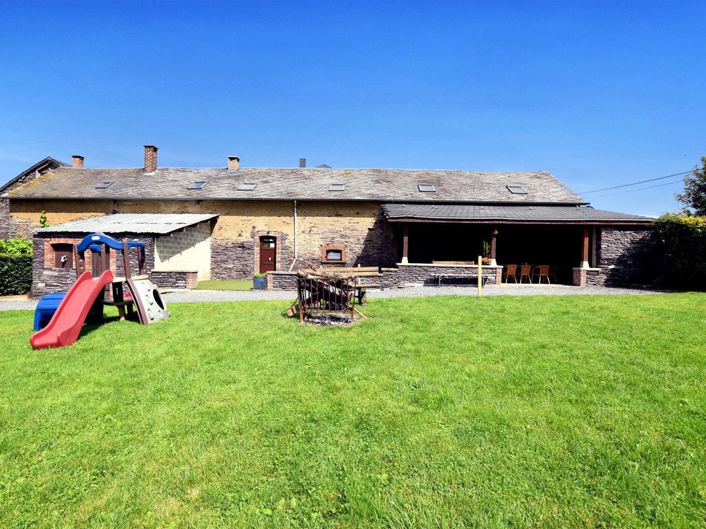 Spacious Holiday Home In Lierneux With Garden Exterior photo